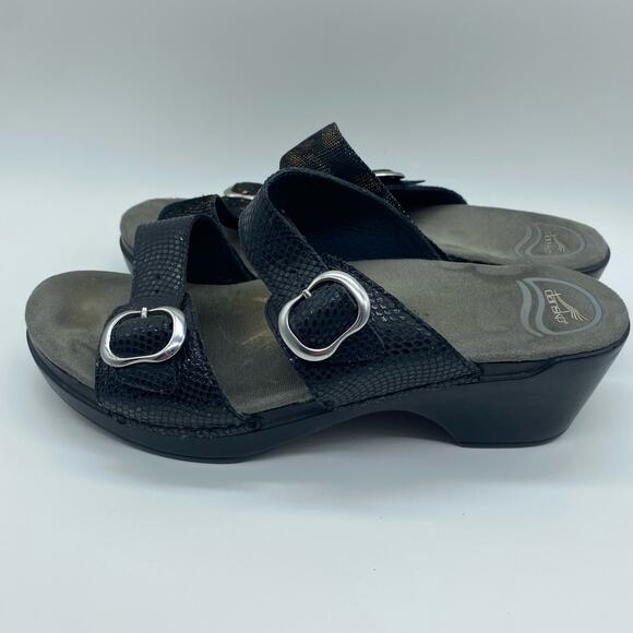 Dansko Women's size 9.5 / 40 Black Animal Print Strappy Buckle Heel Sandals - Picture 3 of 10